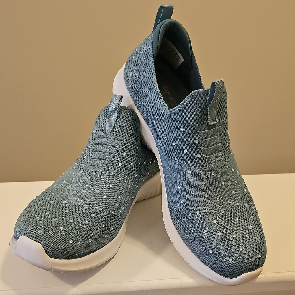 Skechers Ultra Flex Thrive Up